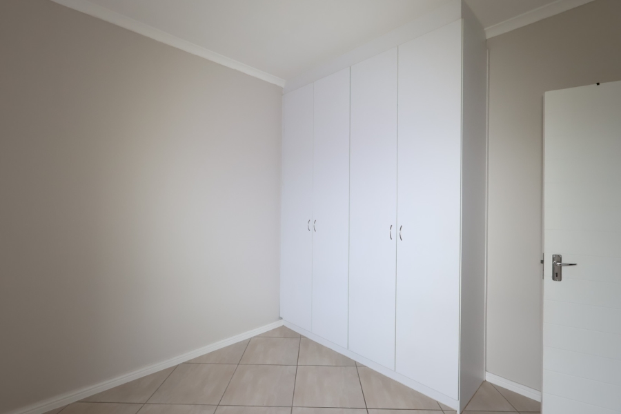 To Let 2 Bedroom Property for Rent in Buh Rein Estate Western Cape